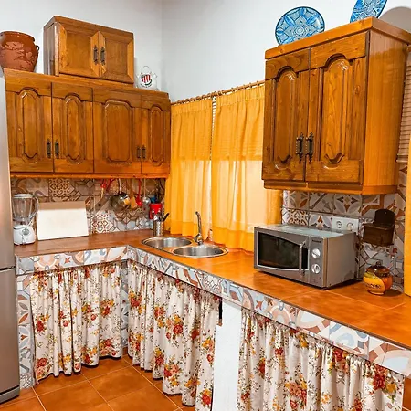 Casa Cruz Holiday home Almodovar del Rio